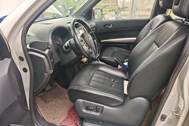 Used Nissan X-Trail 2012 2.5L CVT Luxury Edition 4WD Driver Seat