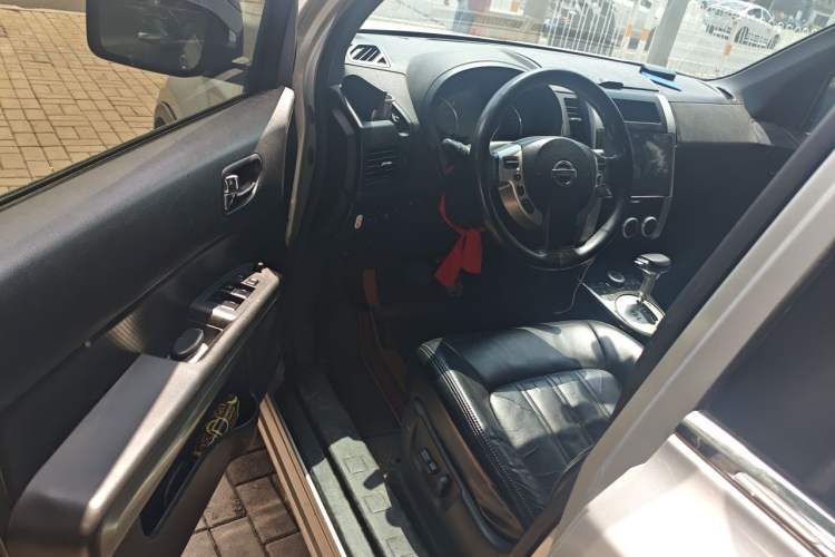 Used Nissan X-Trail 2012 2.5L CVT Luxury Edition 4WD Driver Seat
