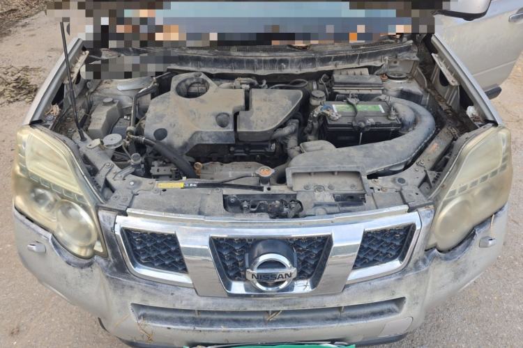 Used Nissan X-Trail 2012 2.5L CVT Luxury Edition 4WD Engine Bay