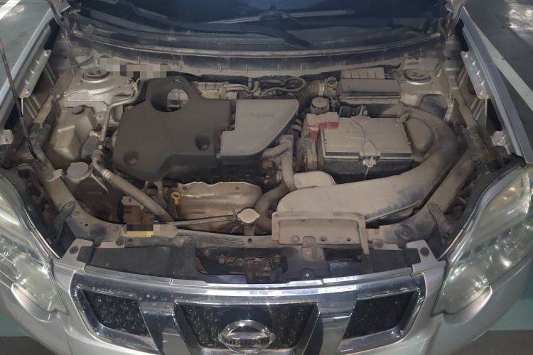Used Nissan X-Trail 2012 2.5L CVT Luxury Edition 4WD Engine Bay