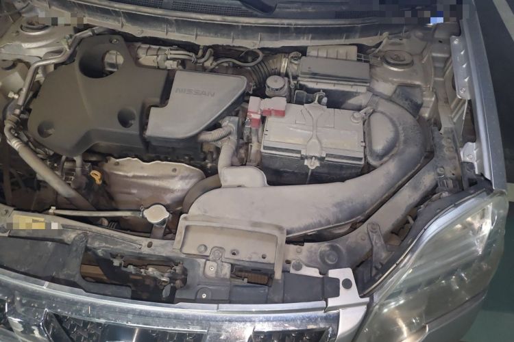 Used Nissan X-Trail 2012 2.5L CVT Luxury Edition 4WD Engine Bay Left