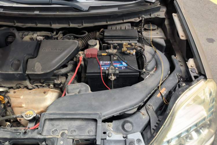 Used Nissan X-Trail 2012 2.5L CVT Flagship Edition 4WD Engine Bay Left