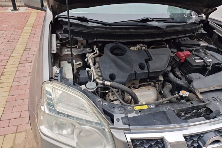 Used Nissan X-Trail 2012 2.5L CVT Luxury Edition 4WD Engine Bay Right