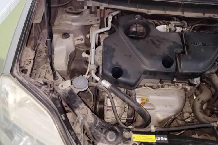 Used Nissan X-Trail 2012 2.5L CVT Luxury Edition 4WD Engine Bay Right
