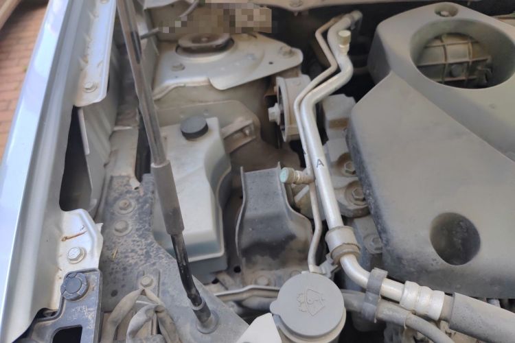 Used Nissan X-Trail 2012 2.5L CVT Luxury Edition 4WD Engine Bay Right