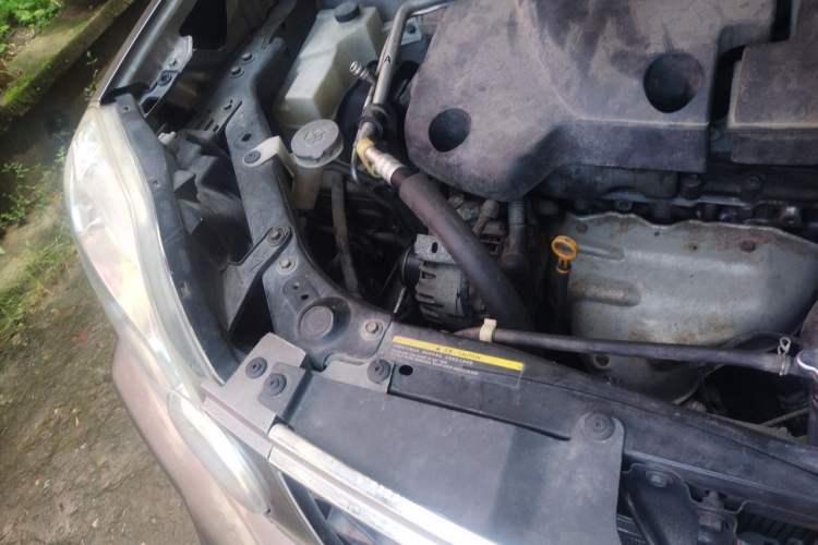 Used Nissan X-Trail 2012 2.5L CVT Luxury Edition 4WD Engine Bay Right