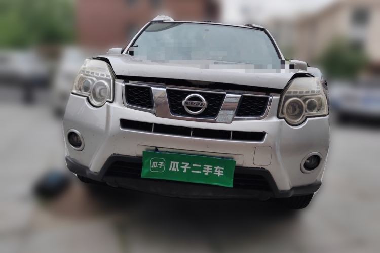 Used Nissan X-Trail 2012 2.5L CVT Luxury Edition 4WD Front