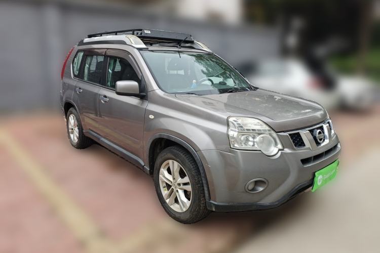 Used Nissan X-Trail 2012 2.5L CVT Luxury Edition 4WD Front Right 45 Deg