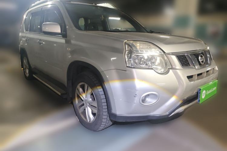 Used Nissan X-Trail 2012 2.5L CVT Luxury Edition 4WD Front Right 45 Deg