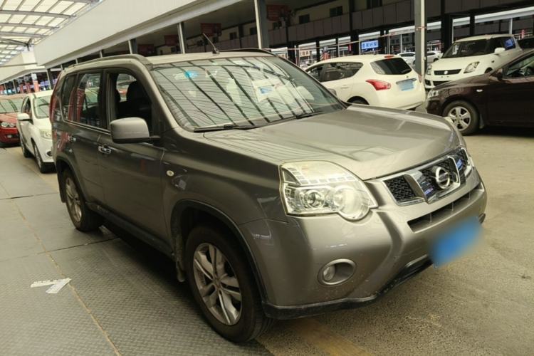 Used Nissan X-Trail 2012 2.0L CVT Comfort Edition 4WD Front Right 45 Deg