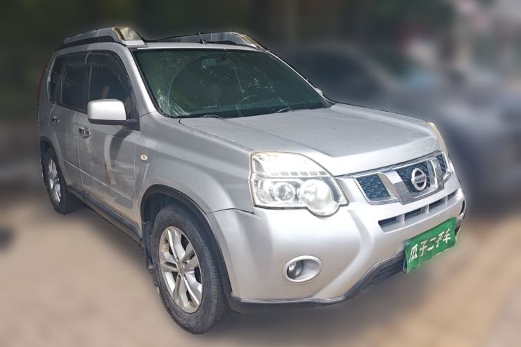 Used Nissan X-Trail 2012 2.5L CVT Luxury Edition 4WD Front Right 45 Deg