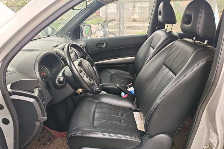 Used Nissan X-Trail 2012 2.5L CVT Luxury Edition 4WD Left Front Seat