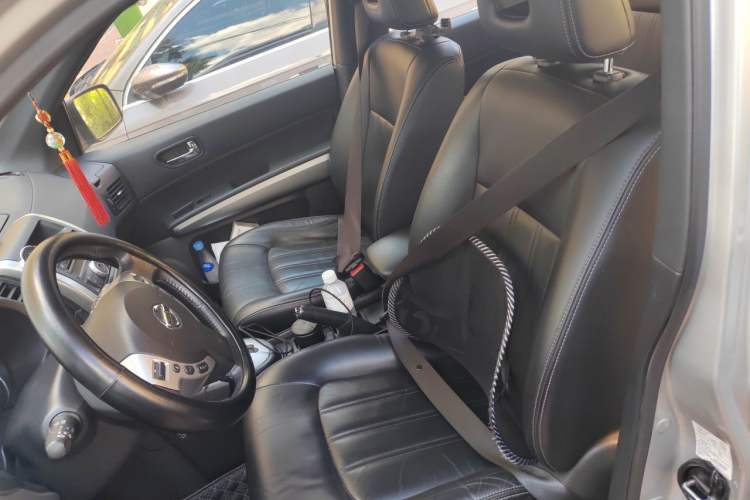 Used Nissan X-Trail 2012 2.5L CVT Luxury Edition 4WD Left Front Seat