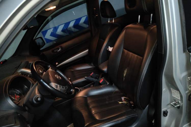 Used Nissan X-Trail 2012 2.5L Manual Luxury Edition 4WD Left Front Seat