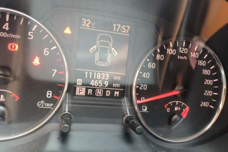 Used Nissan X-Trail 2012 2.5L CVT Flagship Edition 4WD Odometer Close Up