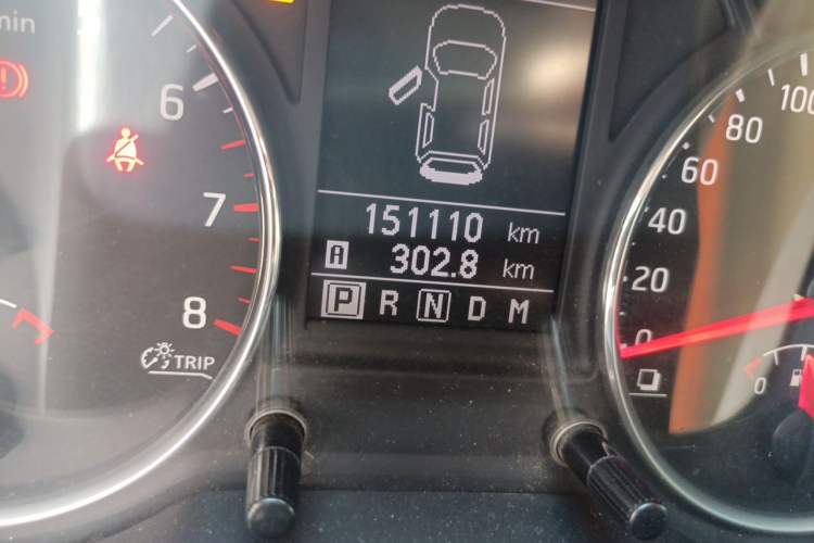 Used Nissan X-Trail 2012 2.5L CVT Ultimate Edition 4WD Odometer Close Up