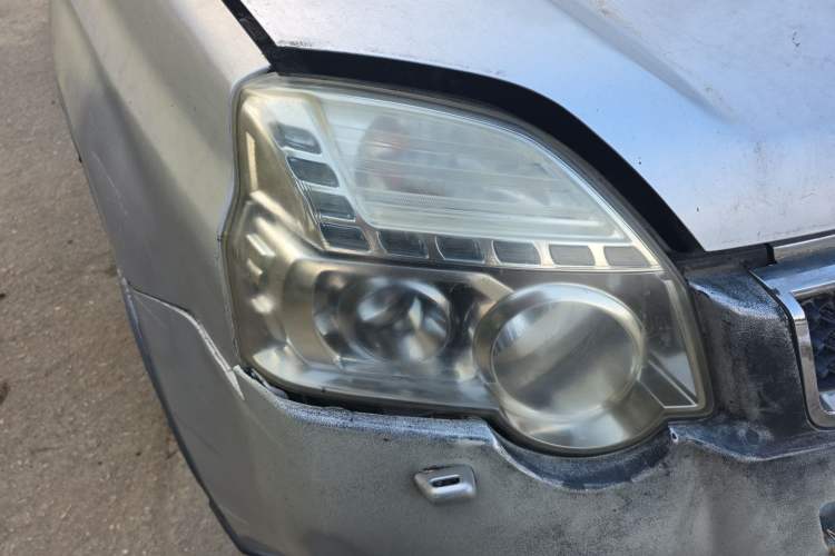Used Nissan X-Trail 2012 2.5L CVT Luxury Edition 4WD Right Front Headlight
