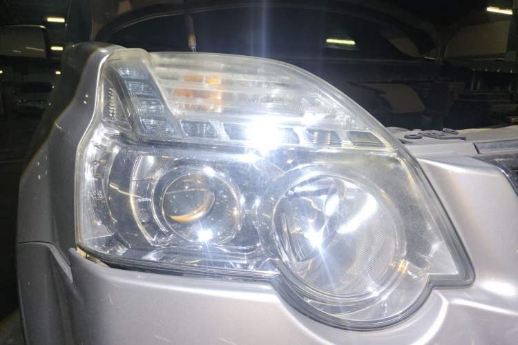 Used Nissan X-Trail 2012 2.5L CVT Luxury Edition 4WD Right Front Headlight