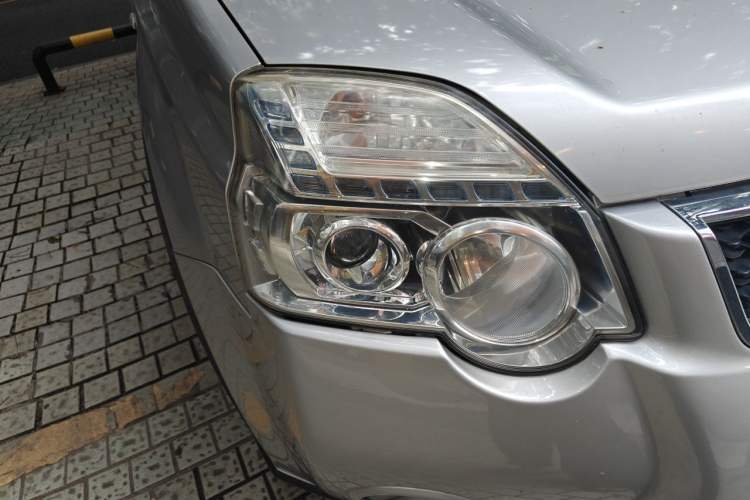 Used Nissan X-Trail 2012 2.5L CVT Luxury Edition 4WD Right Front Headlight