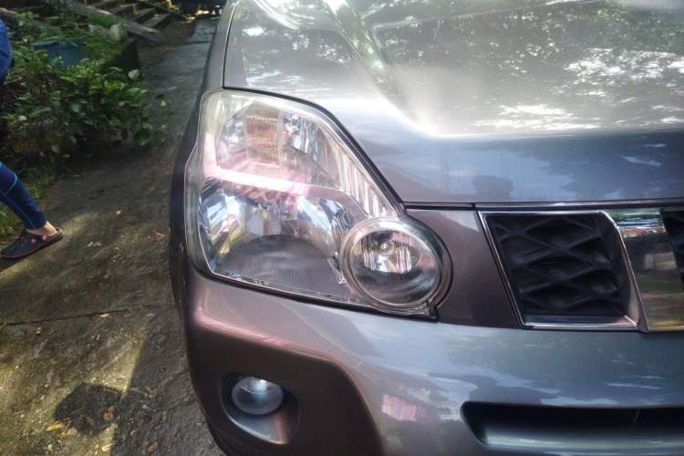 Used Nissan X-Trail 2012 2.5L CVT Luxury Edition 4WD Right Front Headlight