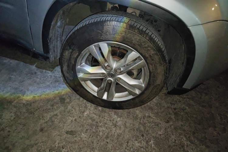 Used Nissan X-Trail 2012 2.5L CVT Luxury Edition 4WD Right Front Wheel Hub