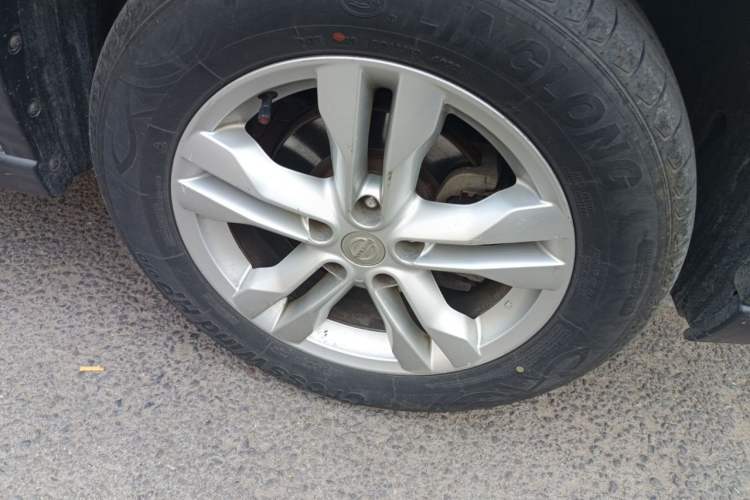 Used Nissan X-Trail 2012 2.5L Manual Luxury Edition 4WD Right Front Wheel Hub