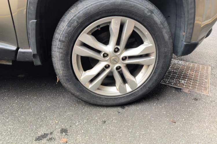 Used Nissan X-Trail 2012 2.5L CVT Flagship Edition 4WD Right Front Wheel Hub
