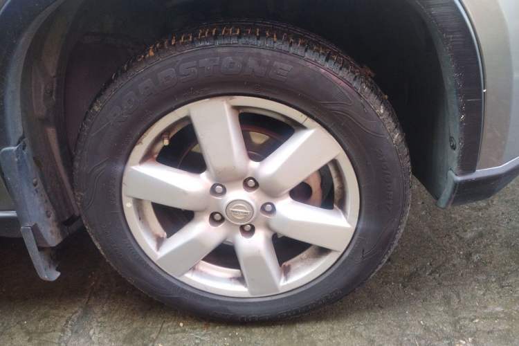 Used Nissan X-Trail 2012 2.5L CVT Luxury Edition 4WD Right Front Wheel Hub