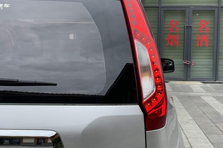 Used Nissan X-Trail 2012 2.5L Manual Luxury Edition 4WD Right Rear Taillight