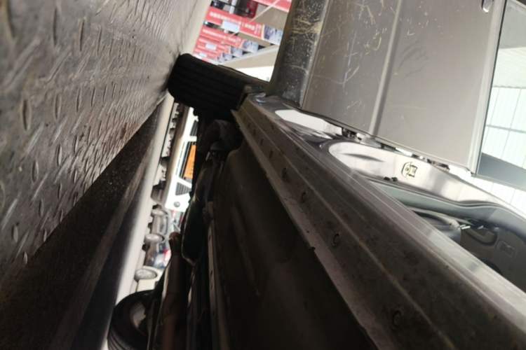 Used Nissan X-Trail 2012 2.0L CVT Comfort Edition 4WD Right Side Sill