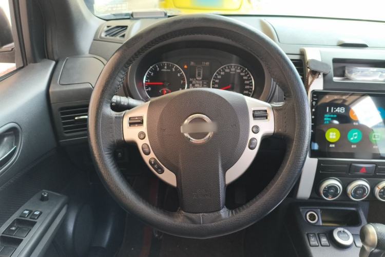 Used Nissan X-Trail 2012 2.5L CVT Luxury Edition 4WD Steering Wheel