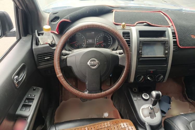 Used Nissan X-Trail 2012 2.0L CVT Comfort Edition 4WD Steering Wheel