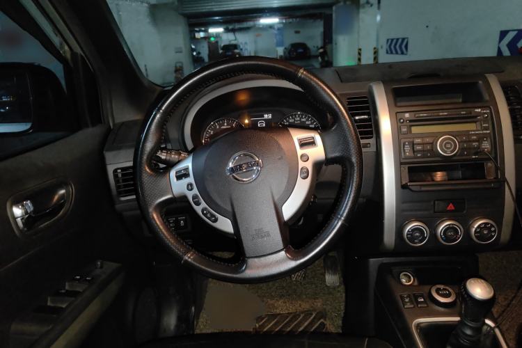 Used Nissan X-Trail 2012 2.5L Manual Luxury Edition 4WD Steering Wheel