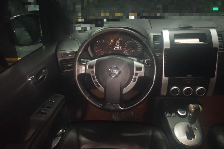 Used Nissan X-Trail 2012 2.5L CVT Luxury Edition 4WD Steering Wheel