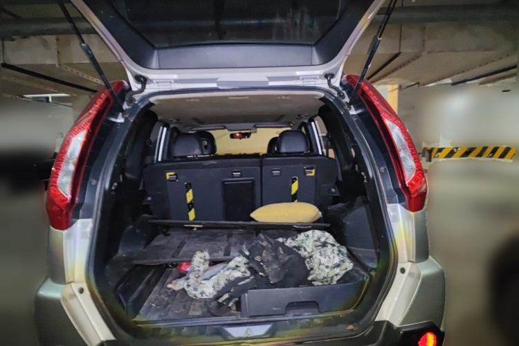 Used Nissan X-Trail 2012 2.5L CVT Luxury Edition 4WD Trunk