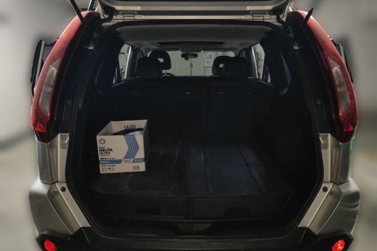 Used Nissan X-Trail 2012 2.5L CVT Luxury Edition 4WD Trunk