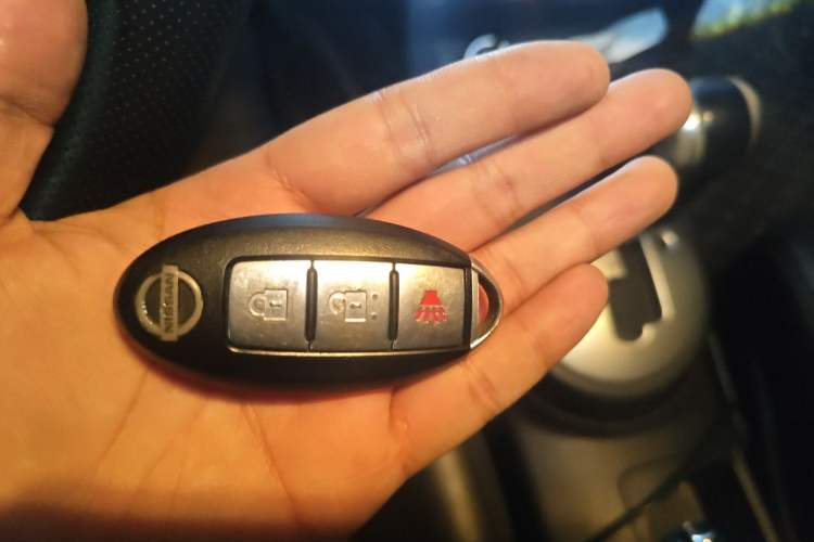 Used Nissan X-Trail 2012 2.5L CVT Luxury Edition 4WD Vehicle Key