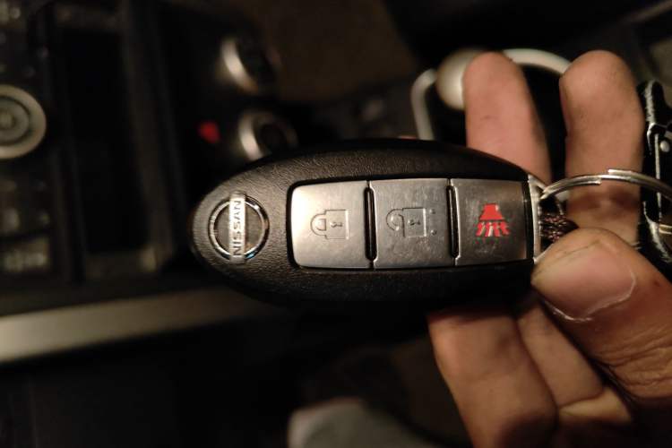 Used Nissan X-Trail 2012 2.5L Manual Luxury Edition 4WD Vehicle Key