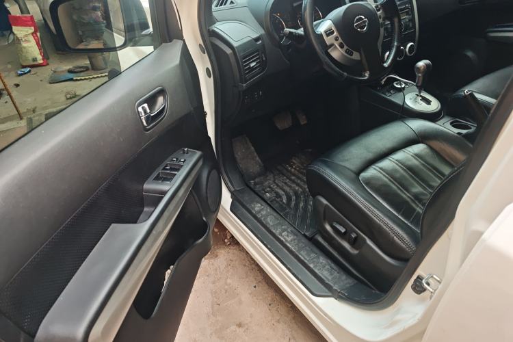 Used Nissan X-Trail 2012 2.5L CVT Luxury Edition 4WD Driver Seat