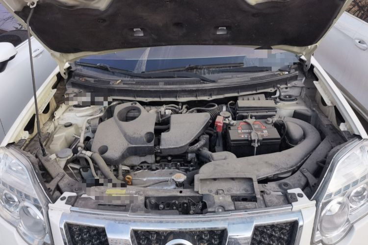 Used Nissan X-Trail 2012 2.5L CVT Luxury Edition 4WD Engine Bay