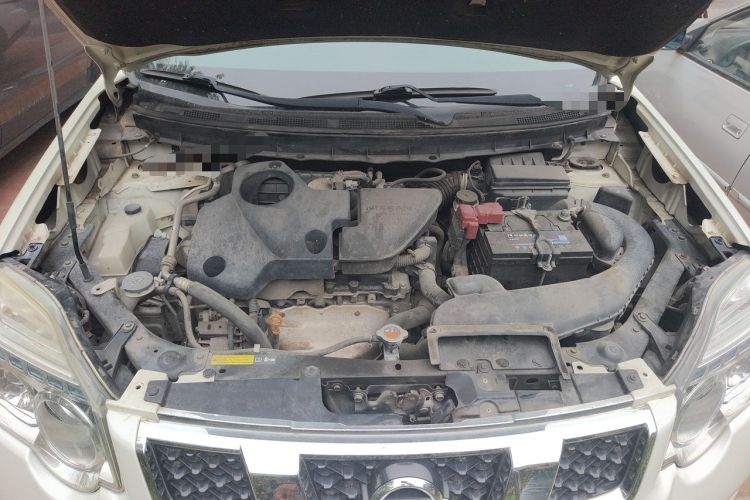 Used Nissan X-Trail 2012 2.5L CVT Luxury Edition 4WD Engine Bay
