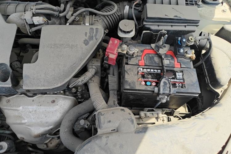 Used Nissan X-Trail 2012 2.5L CVT Luxury Edition 4WD Engine Bay Left
