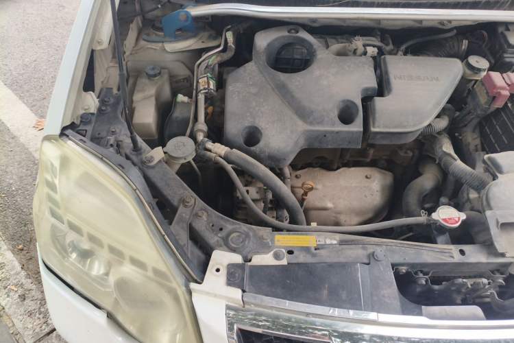 Used Nissan X-Trail 2012 2.5L CVT Luxury Edition 4WD Engine Bay Right