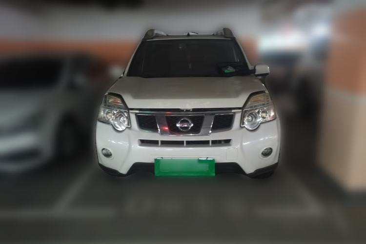 Used Nissan X-Trail 2012 2.5L Manual Luxury Edition 4WD Front