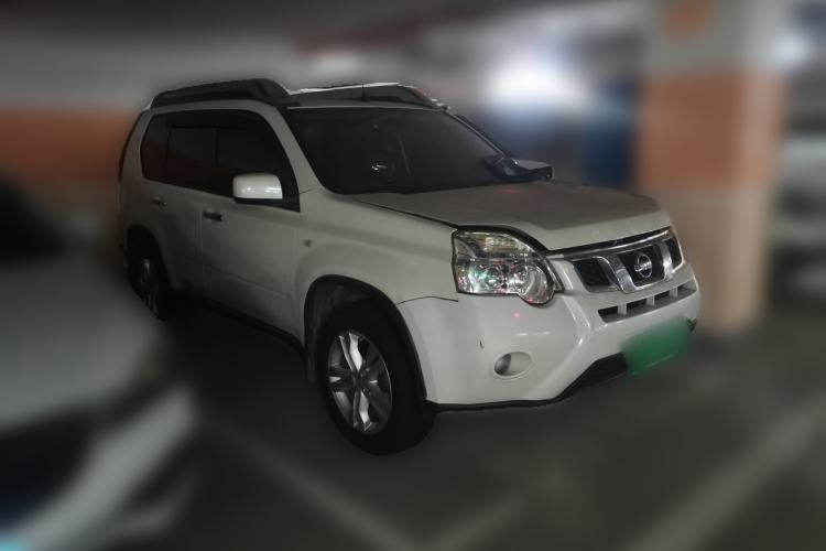 Used Nissan X-Trail 2012 2.5L Manual Luxury Edition 4WD Front Right 45 Deg