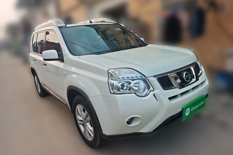 Used Nissan X-Trail 2012 2.5L CVT Luxury Edition 4WD Front Right 45 Deg