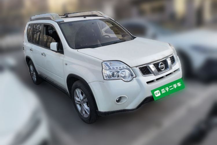 Used Nissan X-Trail 2012 2.5L CVT Luxury Edition 4WD Front Right 45 Deg