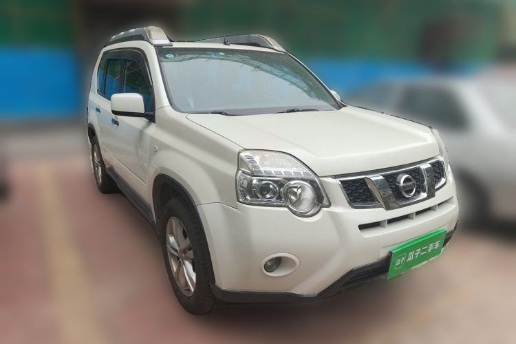 Used Nissan X-Trail 2012 2.5L CVT Luxury Edition 4WD Front Right 45 Deg