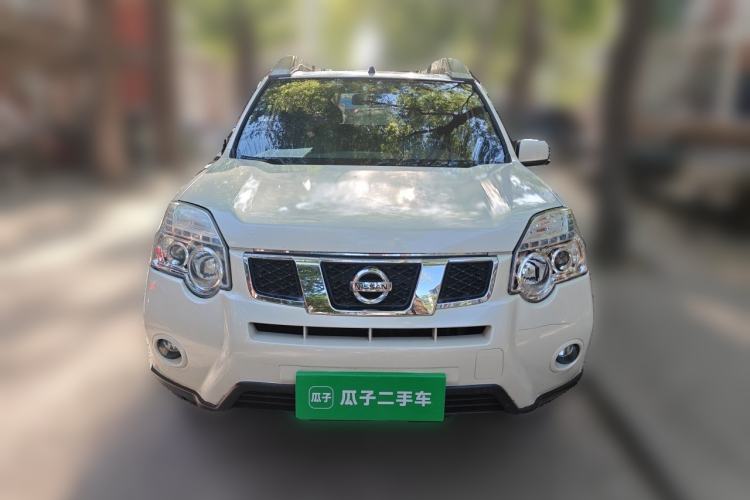 Used Nissan X-Trail 2012 2.5L CVT Luxury Edition 4WD Front