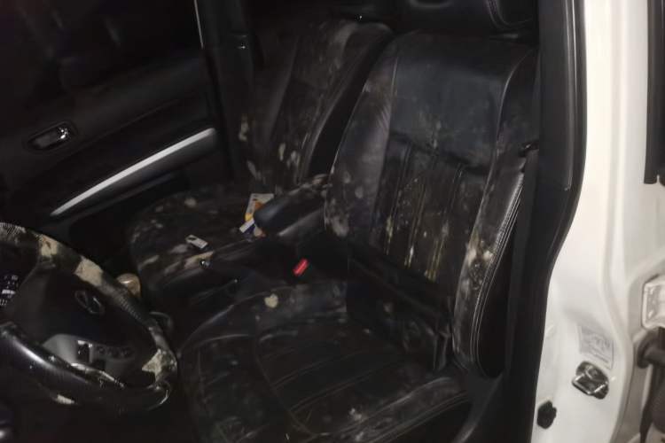 Used Nissan X-Trail 2012 2.5L Manual Luxury Edition 4WD Left Front Seat
